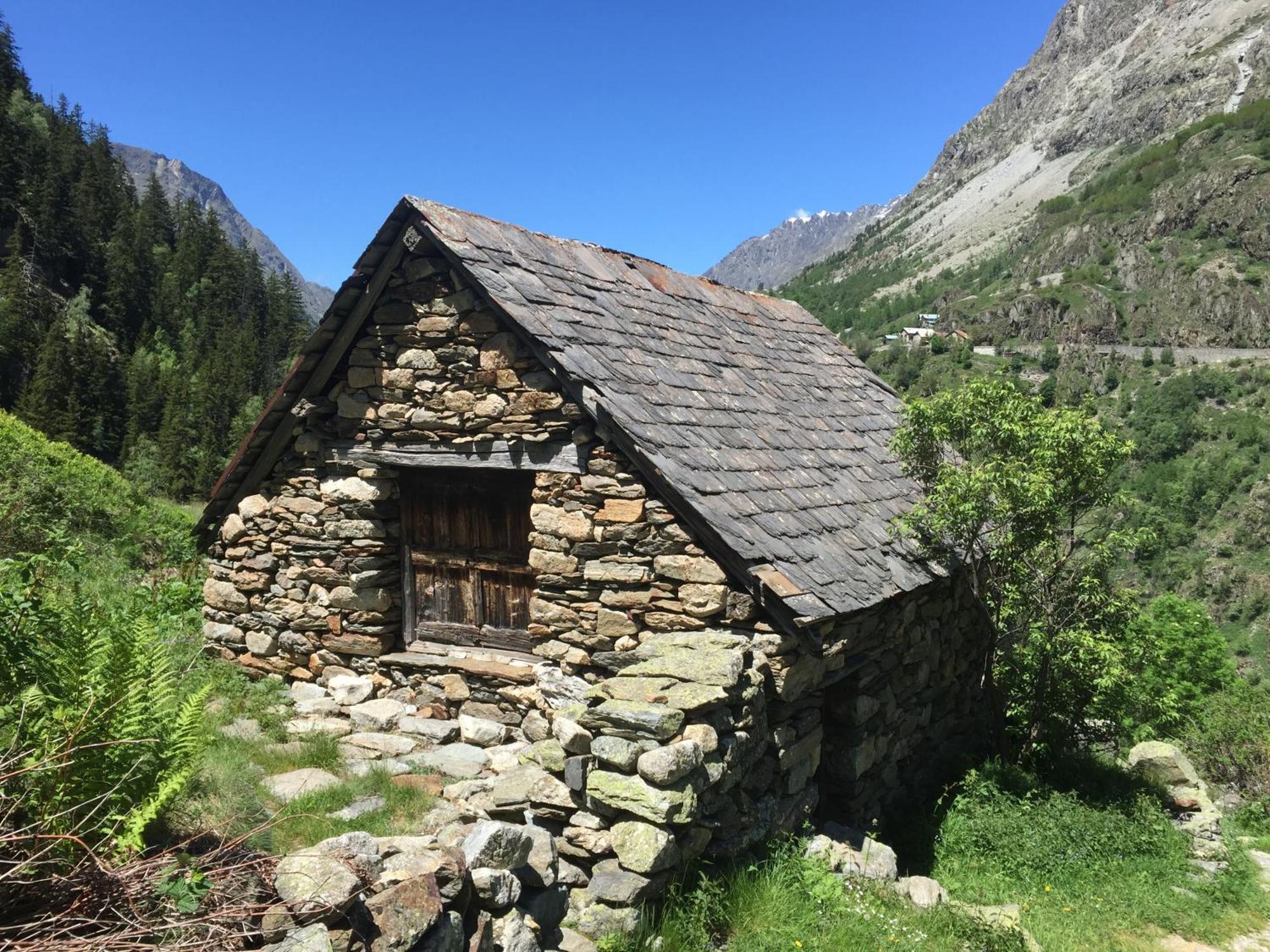 Pitu Chalet